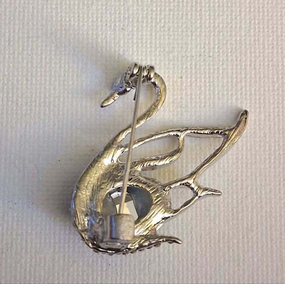 Cute Swan With Blue Stone Brooch - Picture 3 of 3